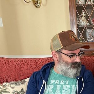 Meet your Posher, Thomas